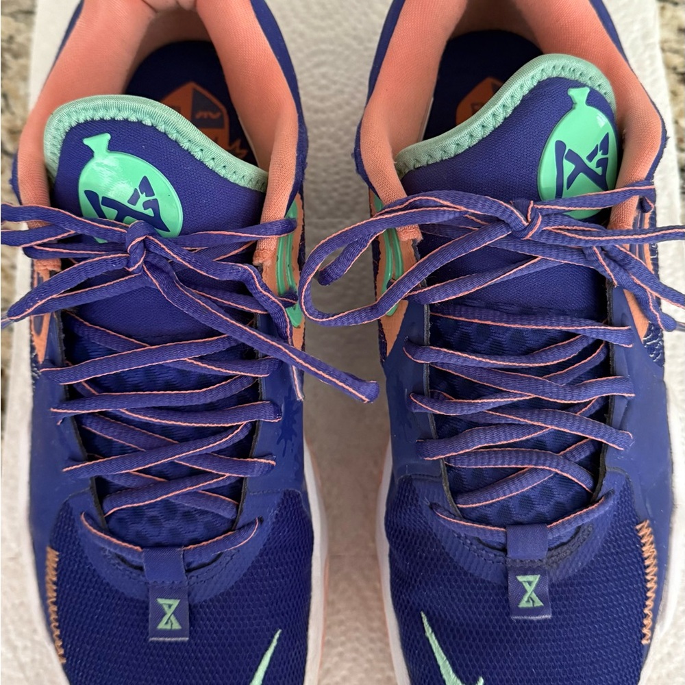 Nike PG5 LA Drip Men’s Sneakers in Lapis, Blue Void & Crimson Bliss. Size 9